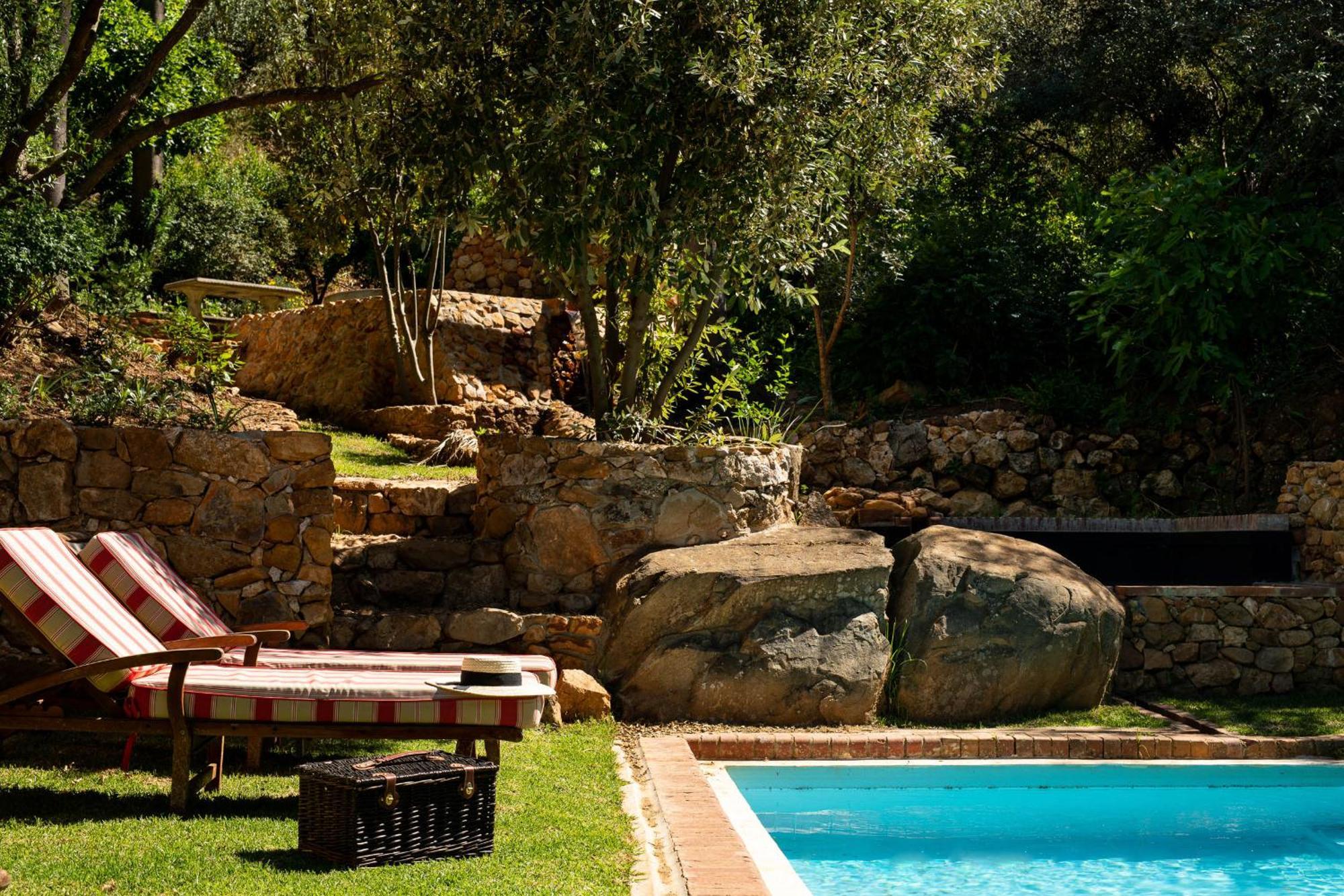 Bartinney Private Cellar Banhoek Стелленбос Экстерьер фото